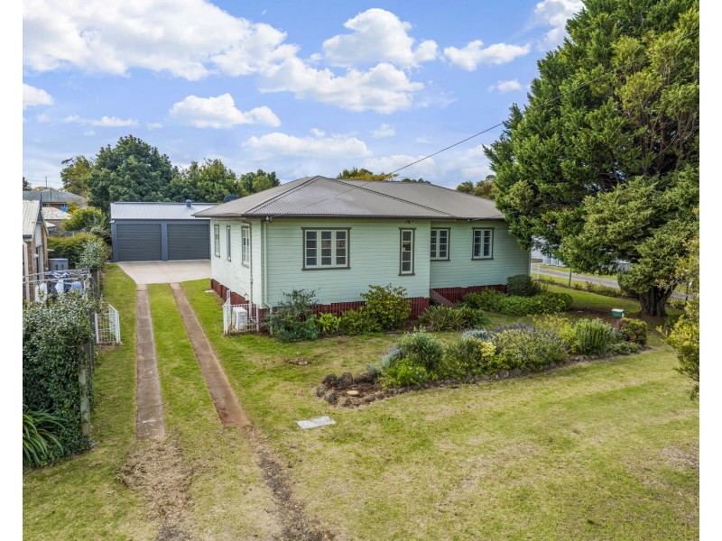 27 Phyllis Street, Harristown QLD 4350