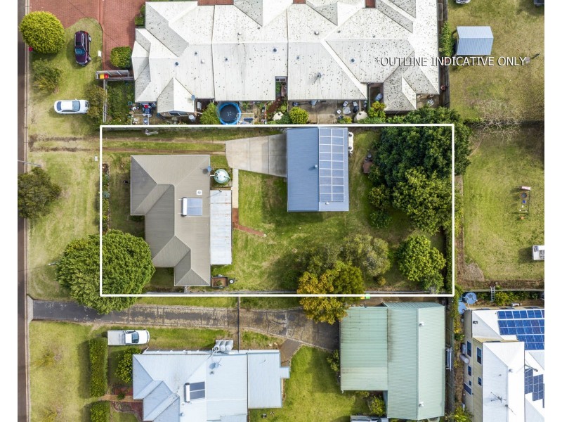 27 Phyllis Street, Harristown QLD 4350