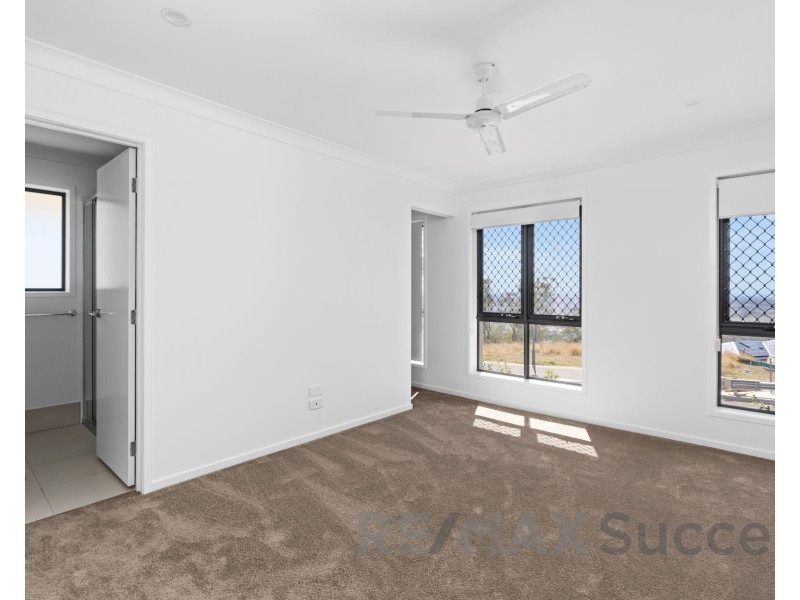 87 Adelaide Street, Cranley QLD 4350