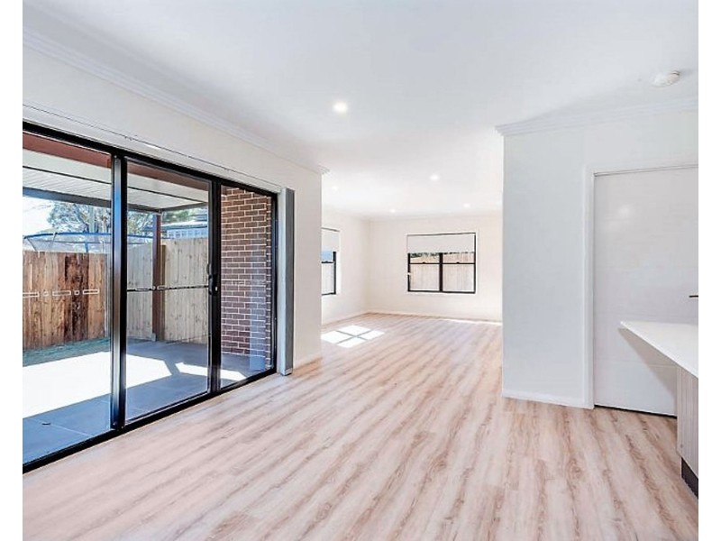 1/192A South Street, Centenary Heights QLD 4350