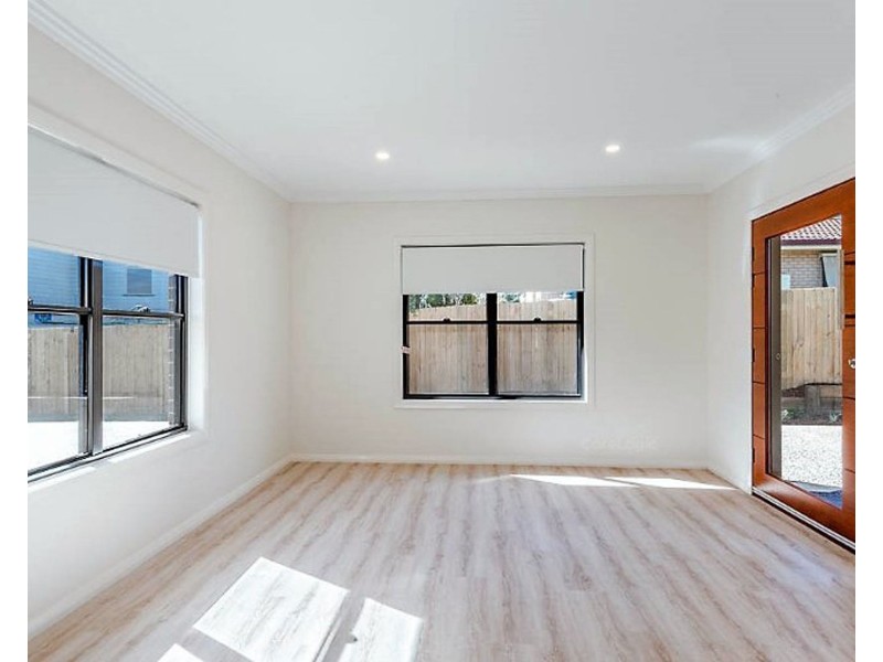 1/192A South Street, Centenary Heights QLD 4350