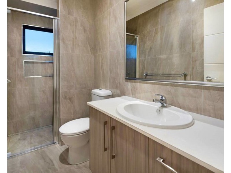 1/192A South Street, Centenary Heights QLD 4350