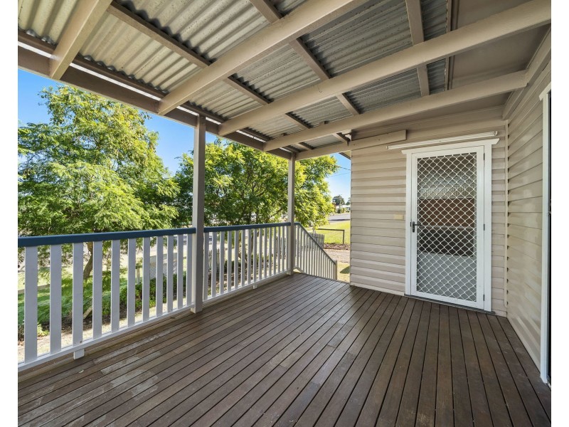 106 Mocatta Street, Goombungee QLD 4354