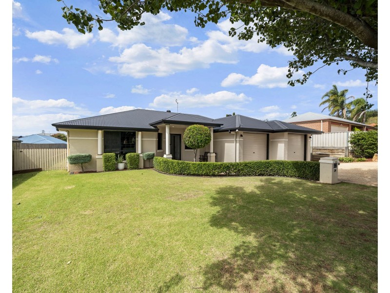 24 Scullin Street, Middle Ridge QLD 4350