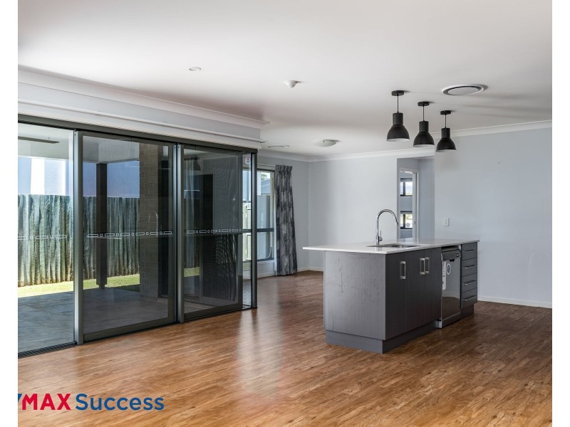 15 Entabeni Drive, Kearneys Spring QLD 4350