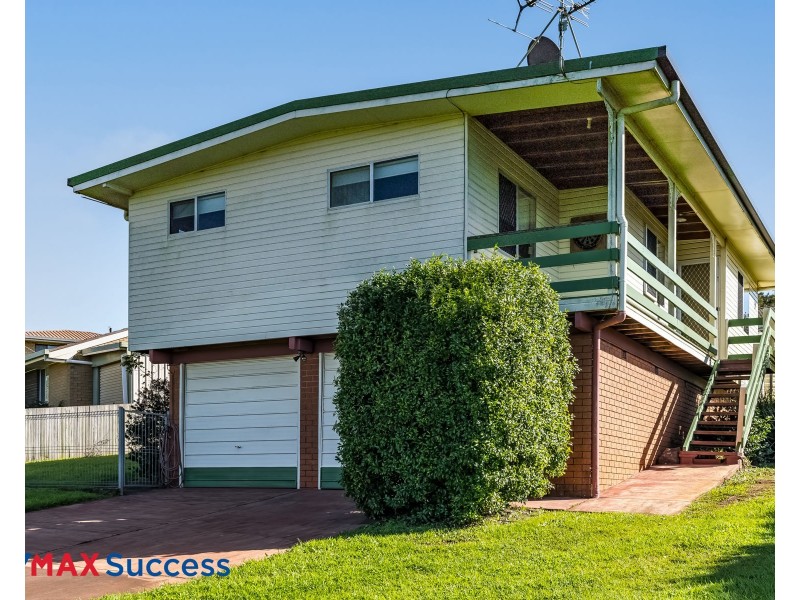 11 Oakleigh Street, Rockville QLD 4350