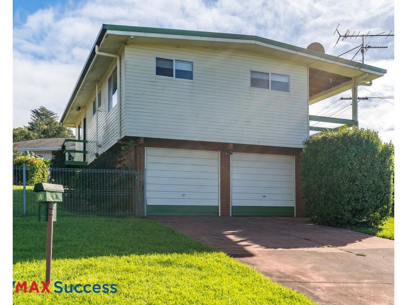 11 Oakleigh Street, Rockville QLD 4350