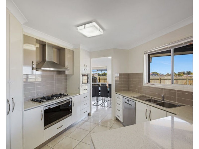 61 Edwin Street, Westbrook QLD 4350