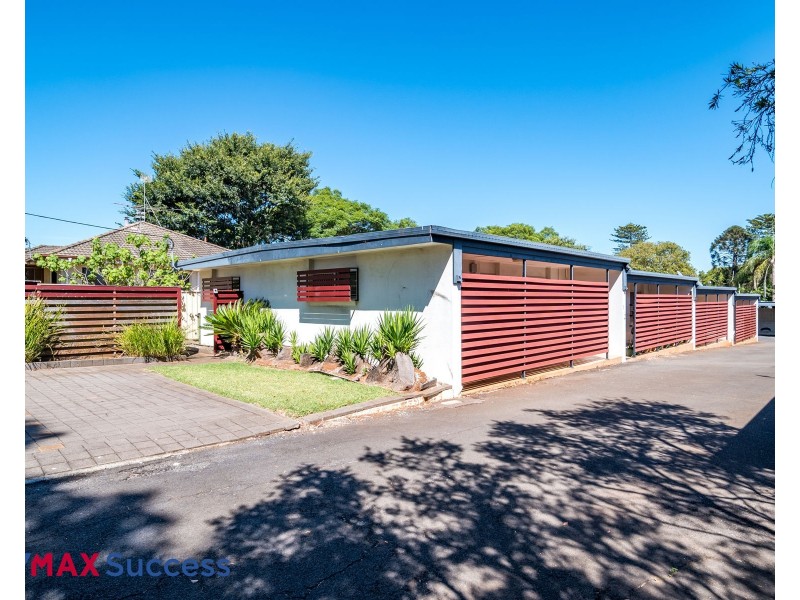 1/267a Geddes Street, Centenary Heights QLD 4350