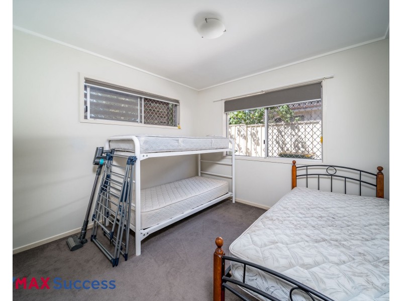 1/267a Geddes Street, Centenary Heights QLD 4350