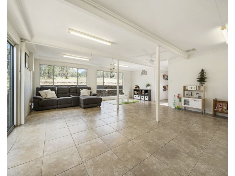 72 Ossian Street, Murphys Creek QLD 4352