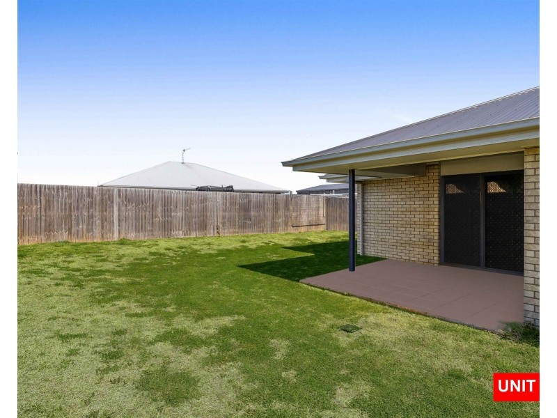 7 Magpie Drive, Cambooya QLD 4358