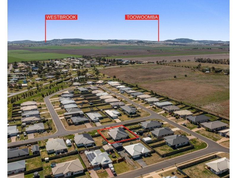 7 Magpie Drive, Cambooya QLD 4358