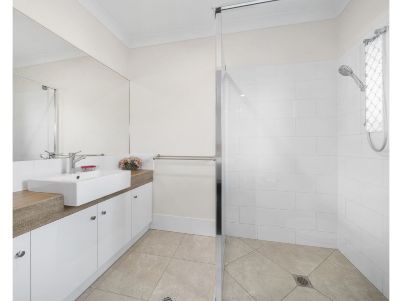 2/38 Drummond Street, Rangeville QLD 4350