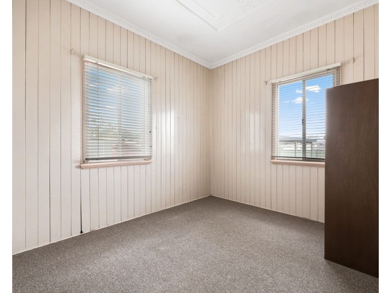 14 John Street, Goombungee QLD 4354