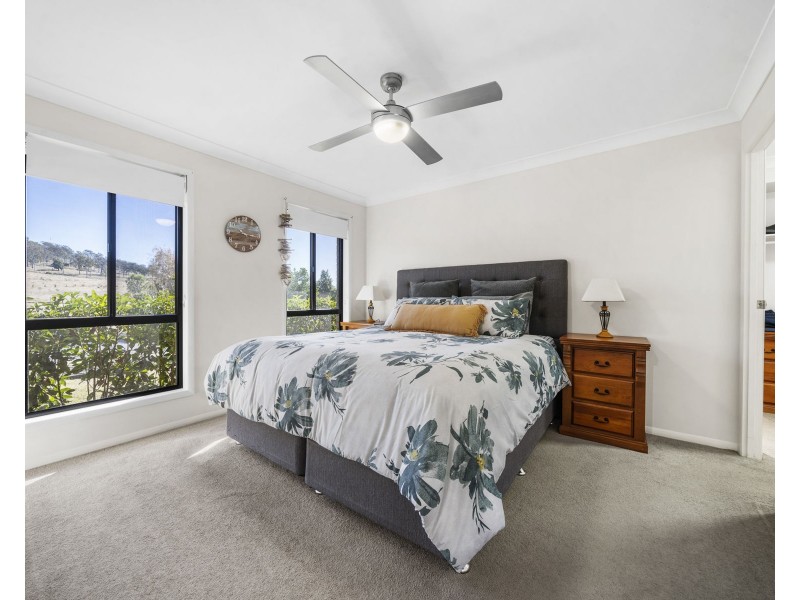 22 Monarch Street, Meringandan West QLD 4352