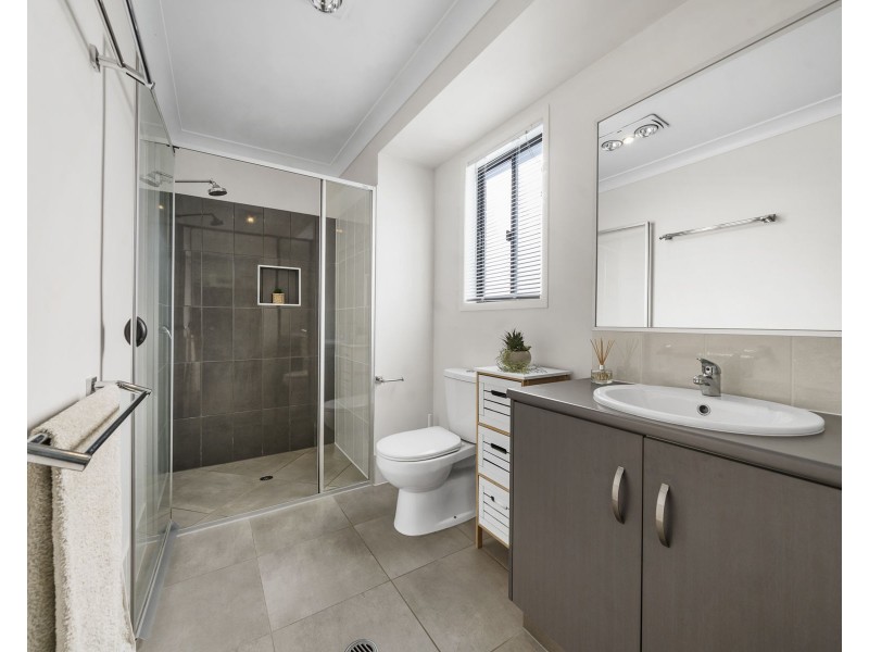 22 Monarch Street, Meringandan West QLD 4352