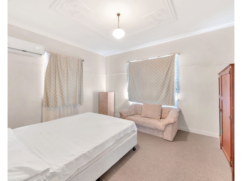 104 Water Street, South Toowoomba QLD 4350