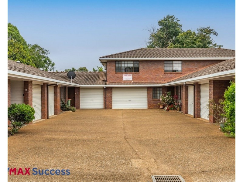 2/11a Gatfield Street, Newtown QLD 4350