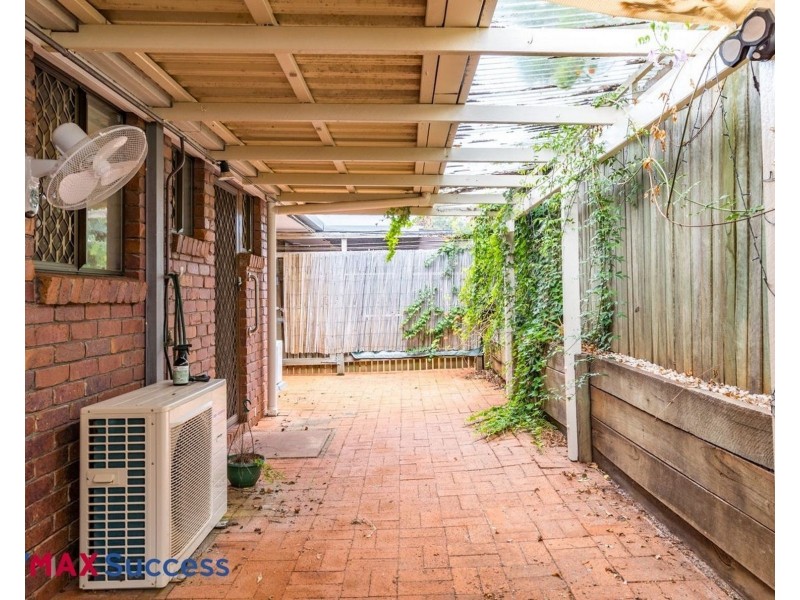 2/11a Gatfield Street, Newtown QLD 4350