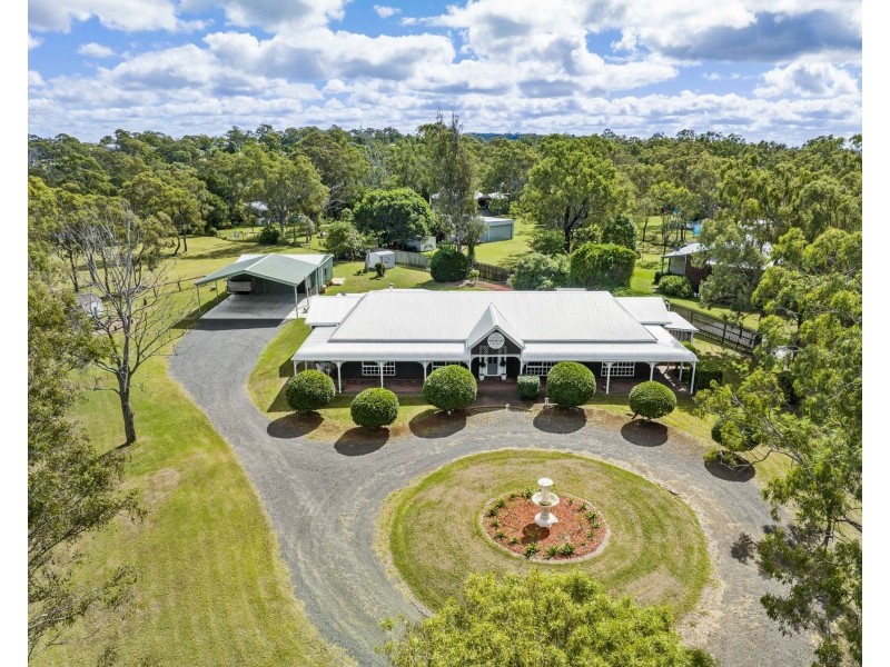 31 Thomas Street, Meringandan West QLD 4352