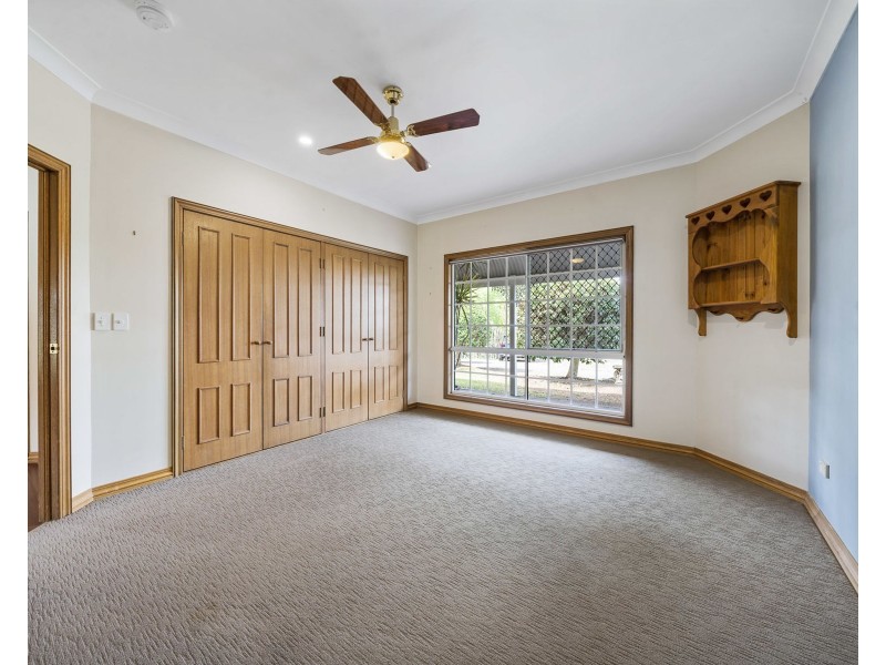31 Thomas Street, Meringandan West QLD 4352