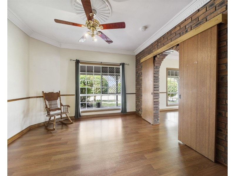 31 Thomas Street, Meringandan West QLD 4352