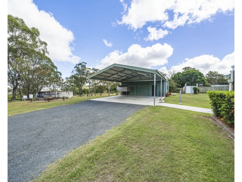 31 Thomas Street, Meringandan West QLD 4352