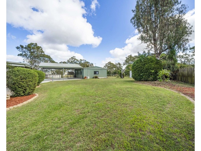 31 Thomas Street, Meringandan West QLD 4352