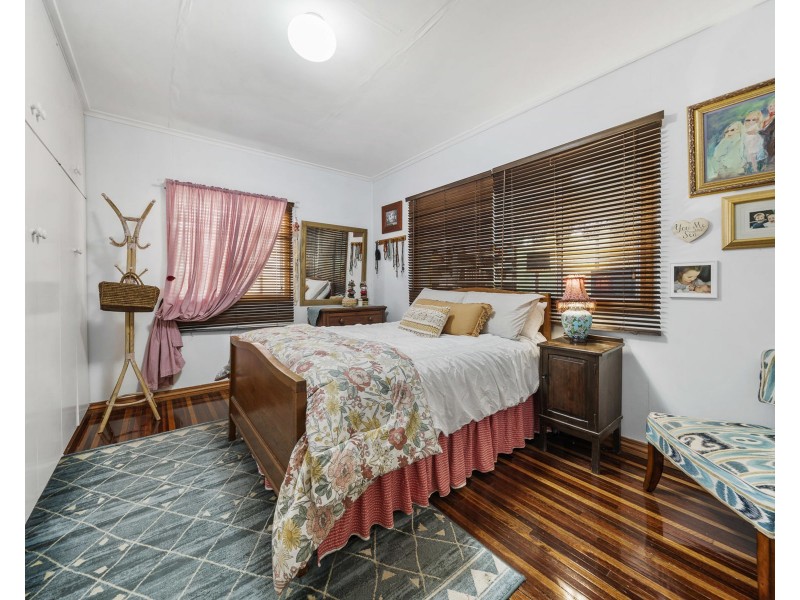 4 Long Street, Rangeville QLD 4350