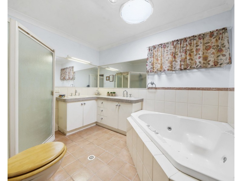 4 Long Street, Rangeville QLD 4350