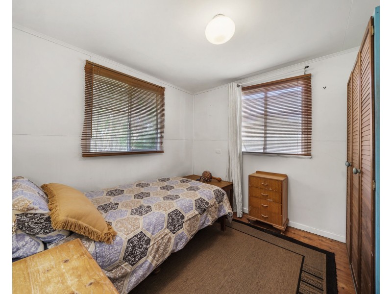 4 Long Street, Rangeville QLD 4350