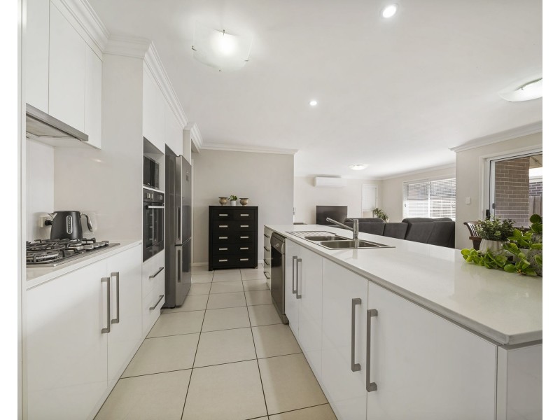 3/7 Wapiti Street, Kearneys Spring QLD 4350