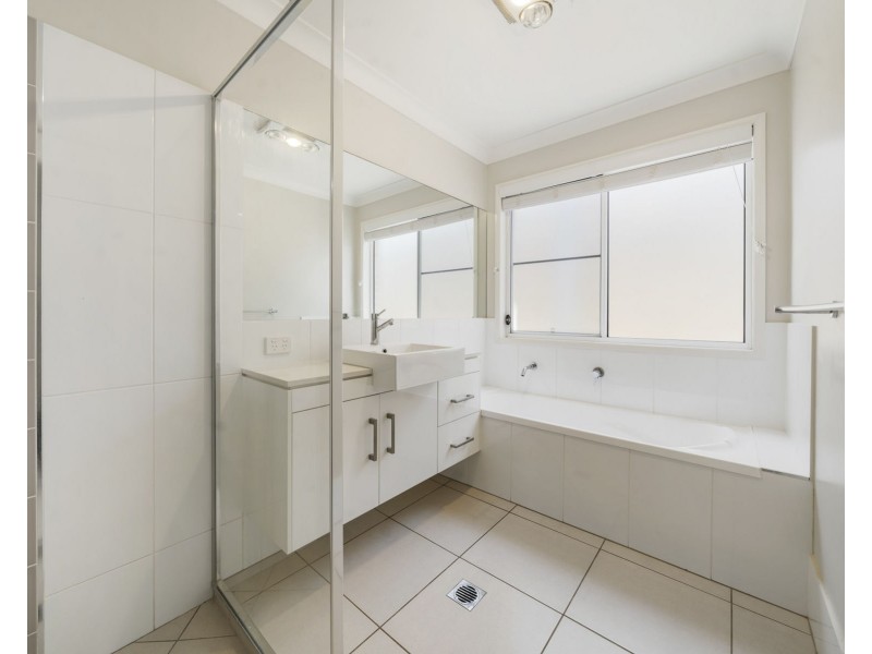 3/7 Wapiti Street, Kearneys Spring QLD 4350