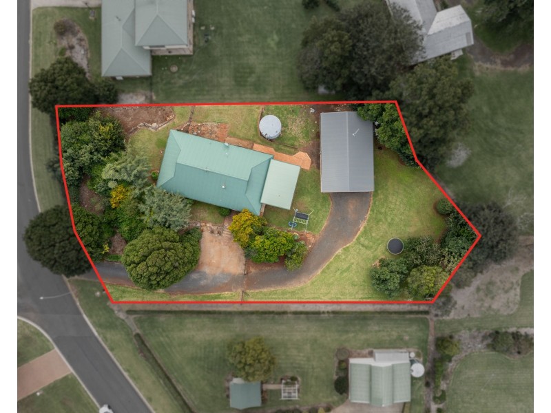 28 Timperley Drive, Highfields QLD 4352