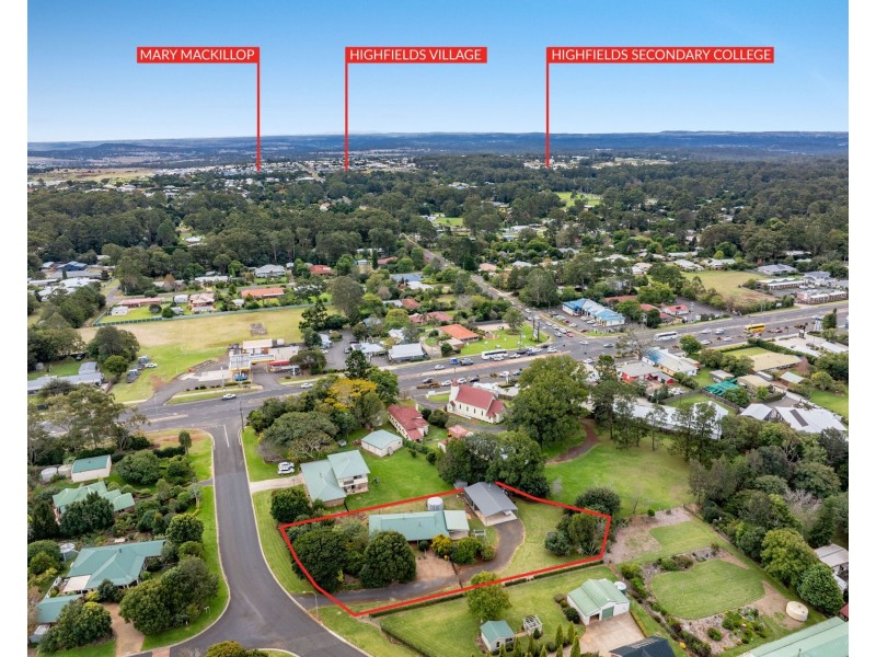28 Timperley Drive, Highfields QLD 4352