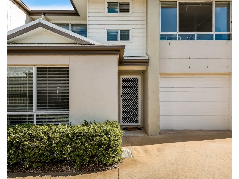 4/101 Stuart Street, North Toowoomba QLD 4350