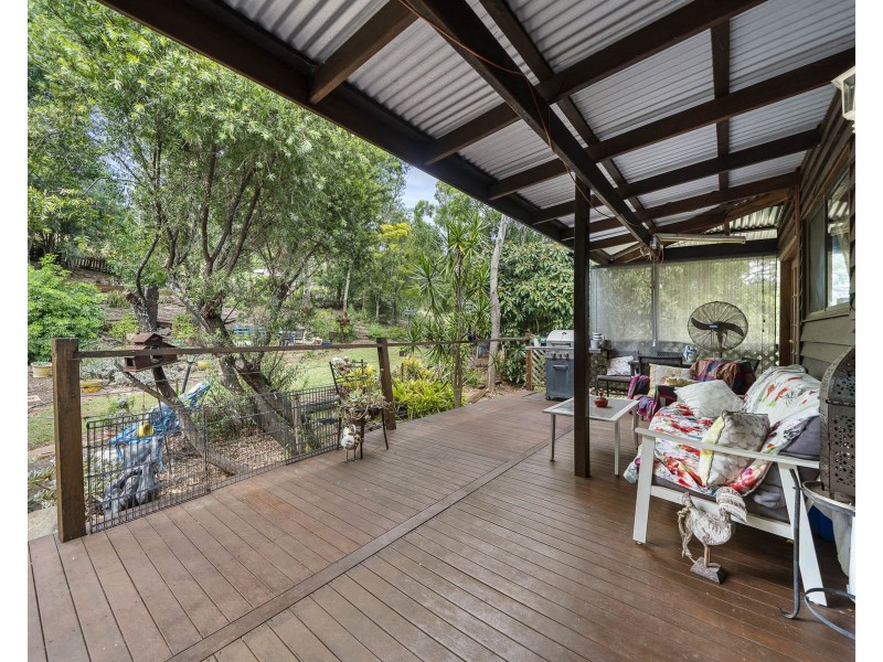 3 Redlands Drive, Gowrie Junction QLD 4352