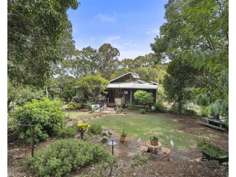 3 Redlands Drive, Gowrie Junction QLD 4352