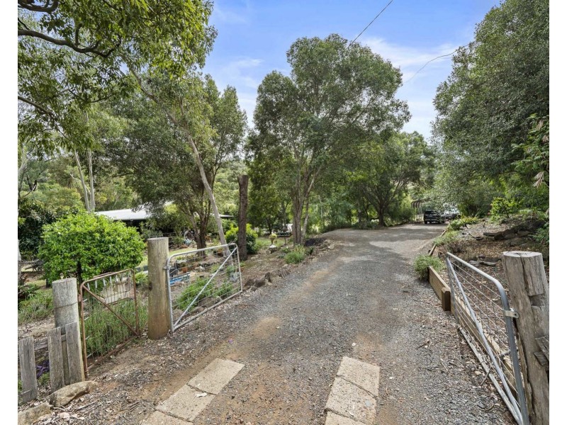 3 Redlands Drive, Gowrie Junction QLD 4352