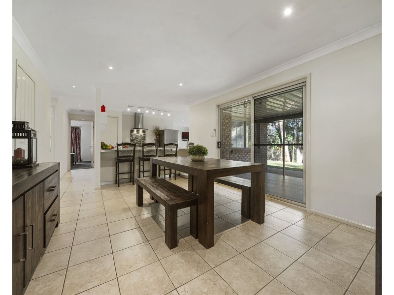 217 Larnook Street, Upper Lockyer QLD 4352