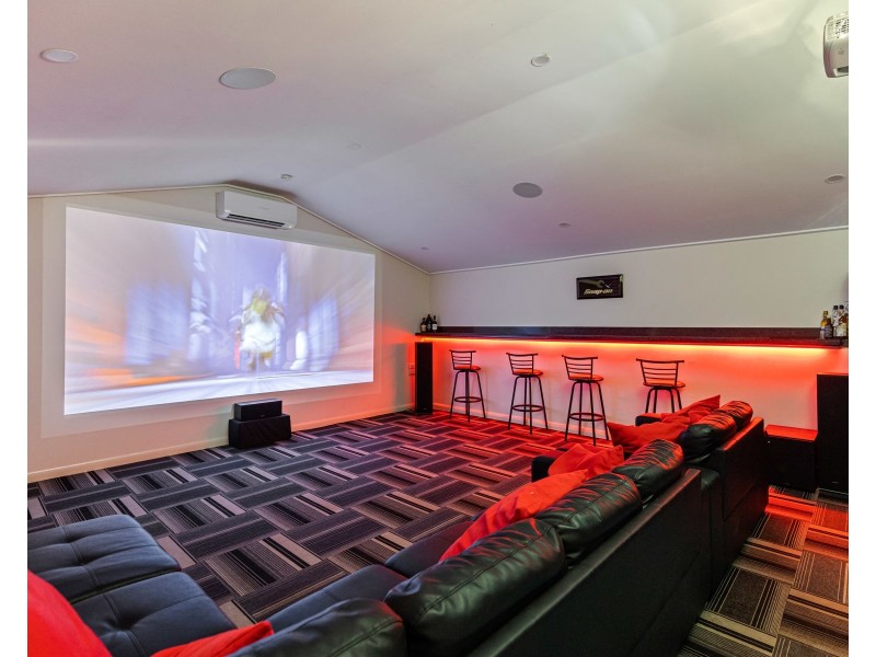 217 Larnook Street, Upper Lockyer QLD 4352