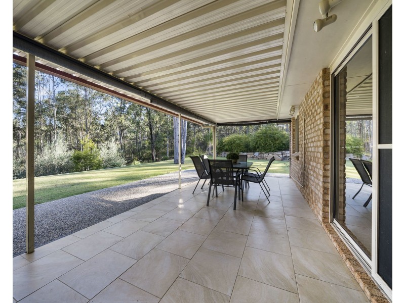 217 Larnook Street, Upper Lockyer QLD 4352