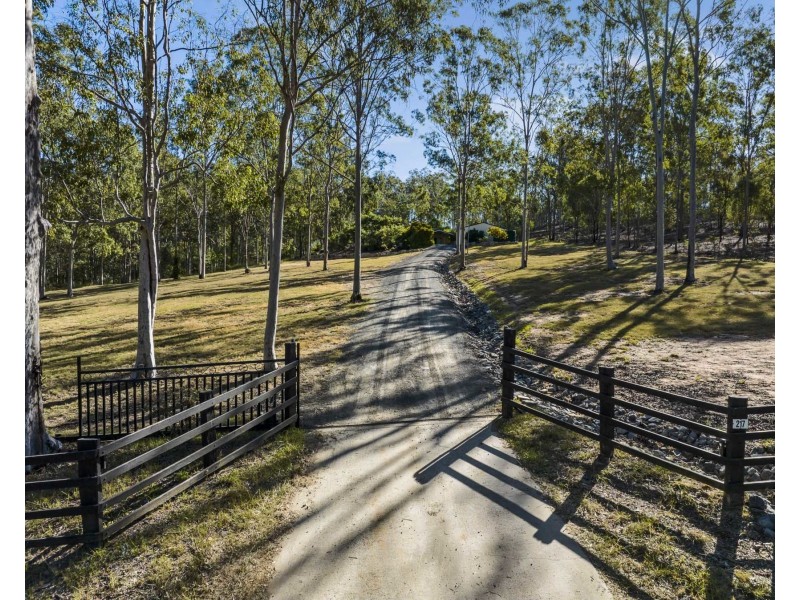 217 Larnook Street, Upper Lockyer QLD 4352