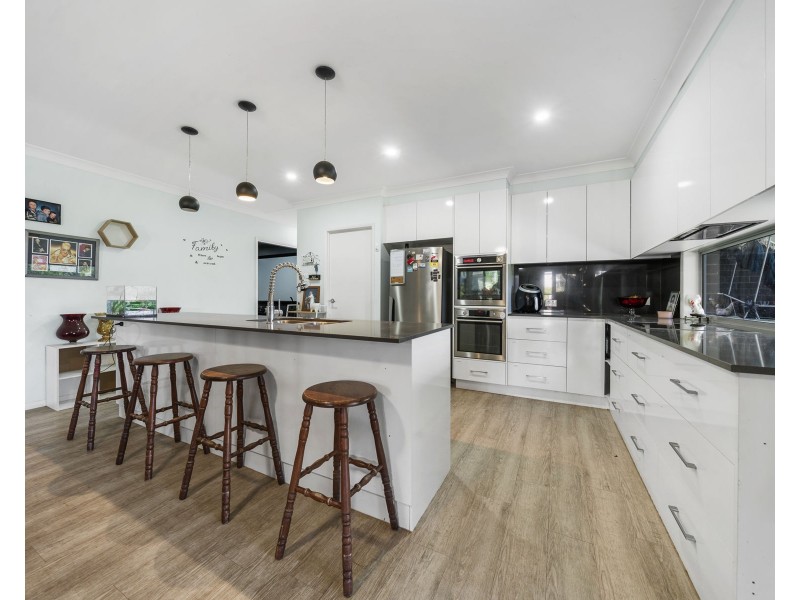 6 Felton Street, Greenmount QLD 4359