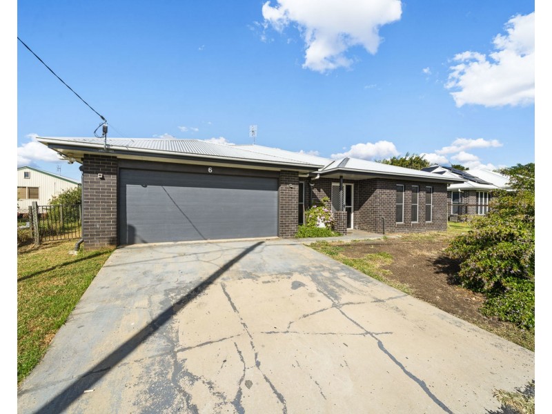 6 Felton Street, Greenmount QLD 4359