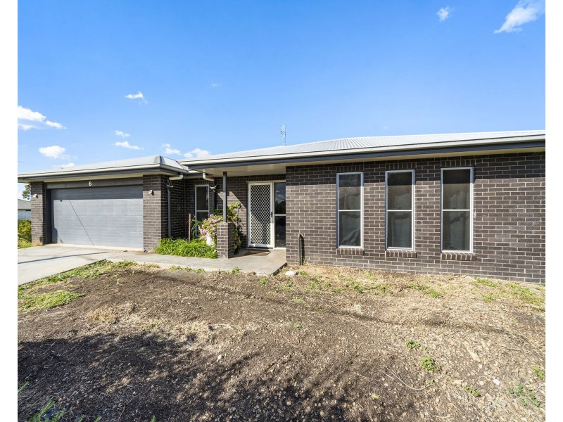 6 Felton Street, Greenmount QLD 4359