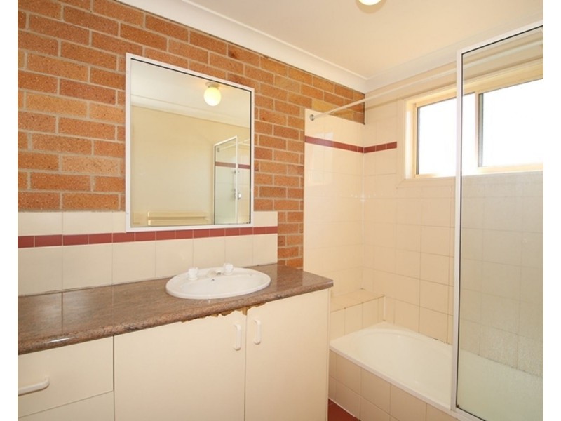 12/248 James Street, Harristown QLD 4350