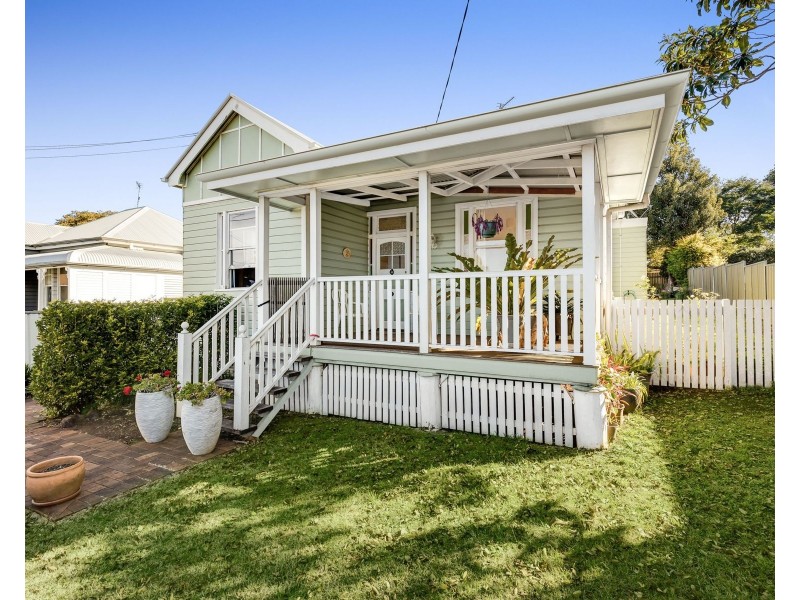 159 West Street, Newtown QLD 4350