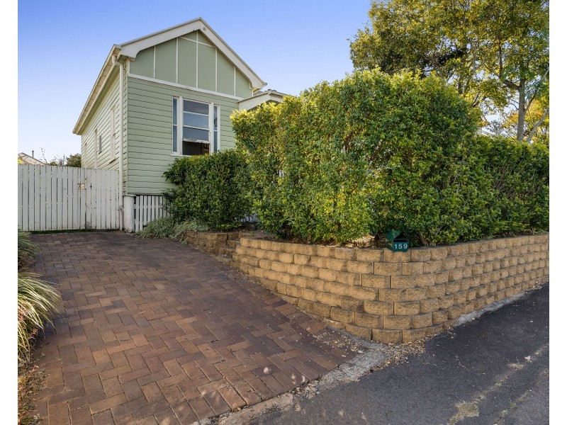 159 West Street, Newtown QLD 4350